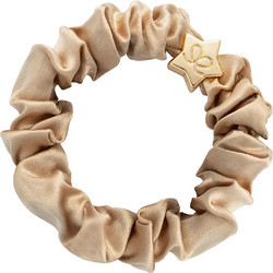 By Eloise London Gold Star Silk Scrunchie χρώμα Sand