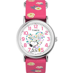 Timex Weekender x Peanuts TW2W83100