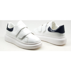 Sneaker Με Αυτοκόλλητο PLATO