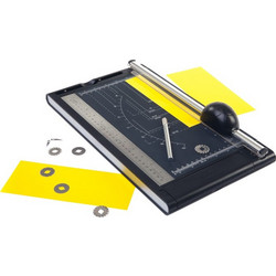 ΓΚΙΛΟΤΙΝΑ PAVO A4 MULTICUTTER TRIMMER