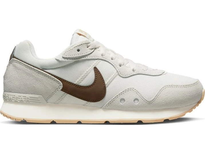 ck2946 nike