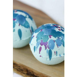 Treat me Well Grape Bath Bomb 110gr