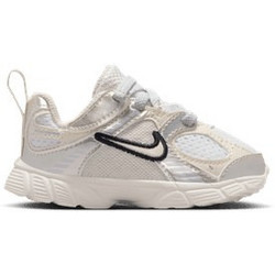 Nike V5 Runner Παιδικά Αθλητικά Παπούτσια για Τρέξιμο Μπεζ Ασημί HQ6413-102
