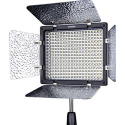 Yongnuo YN300 III (3200-5500K)