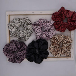 Μεγάλο Σατέν Λεοπάρ Scrunchie Διάφορα Χρώματα - 1 τμχ (XA-0645)