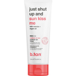 B. Tan Just Shut Up & Sun Kiss Me Self Tan Γαλάκτωμα Medium Σώματος 236ml