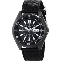 Casio Ανδρικό Ρολόι με Μαύρο Υφασμάτινο Λουράκι AMW-110-1A