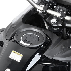 Givi BF01 Βάση Tanklock Μηχανής για Suzuki V-Strom / Hayabusa / GSR / GSXR / GSXF / SV