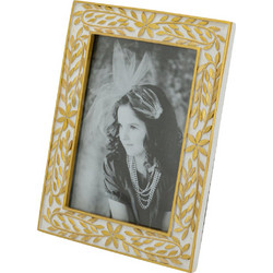 Artekko Frame Λευκή Κορνίζα Ρητίνης για Φωτογραφία 5Χ7" με Χρυσές Λεπτομέρειες (18x1.8x23)cm