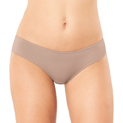 Triumph Lovely Γυναικείο String Χωρίς Ραφές με Δαντέλα Μπεζ 10182554-6106