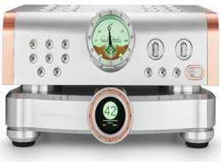 Dan D'Agostino Momentum C2 Προενισχυτής