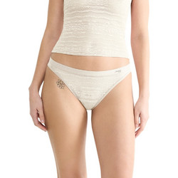 Sloggi Free Evovle Γυναικείο String με Δαντέλα Εκρού 10224699-00GZ