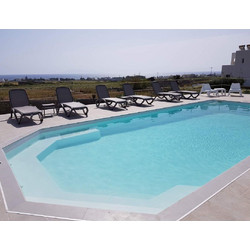 Πολυεστερική πισίνα (fiberglass) διαστάσεων 9.60x4.30 μέτρων