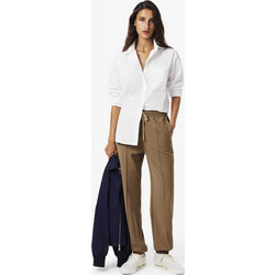 Lacoste Υφασμάτινο Γυναικείο Παντελόνι Jogger Κανονική Εφαρμογή με Λάστιχο Ταμπά HF3281-00