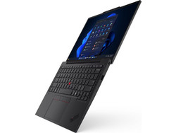 Lenovo ThinkPad X13 Gen 6 (Ultra 5 225U/32GB/512GB SSD/Intel Graphics/Windows 11)