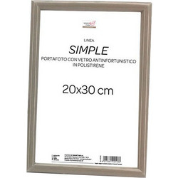 Κορνίζα ξύλινη με διαστάσεις 20x30cm