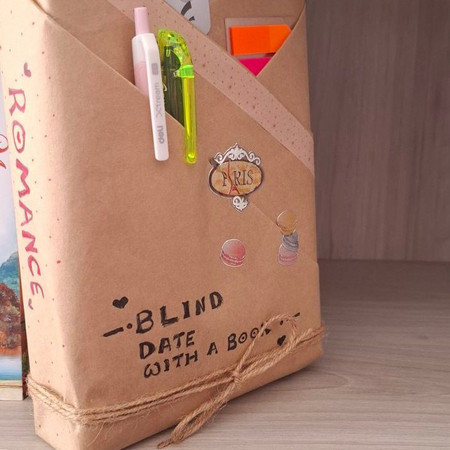 Blind date with a book Ραντεβού με ένα άγνωστο βιβλίο romance - Βιβλία για ενήλικες