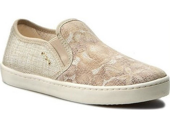 Παιδικές Εσπαντρίγιες Slip-On Μπεζ Geox