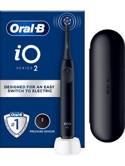 Oral-B iO Series 2 Black Ηλεκτρική Οδοντόβουρτσα με Χρονομετρητή Αισθητήρα Πίεσης & Θήκη Ταξιδίου