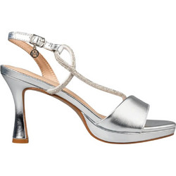 Envie Shoes Γυναικεία Πέδιλα Δερμάτινα Ασημί με Λεπτό Ψηλό Τακούνι Φιάπα και Στρας E83-23048-21