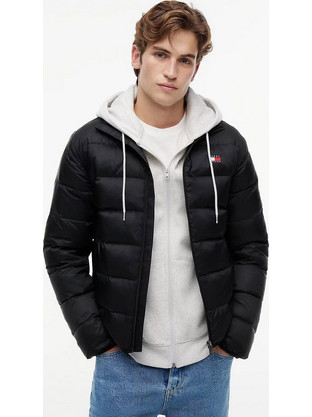 Tommy Jeans Ανδρικό Μπουφάν Χειμωνιάτικο Puffer Μαύρο DM0DM23231-BDS