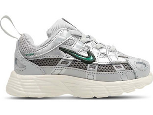 Nike Παιδικά Sneakers Λευκά Ασημί IO4646-021