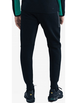 Nike Ανδρικό Παντελόνι Φόρμας Fleece με Λάστιχο Μαυρο/ Πράσινο HV0959-013