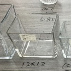 ΓΥΑΛΙΝΟΣ ΚΥΒΟΣ 6Χ6ΕΚ