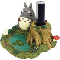 Studio Ghibli: My Neighbor Totoro - Totoro By The Pond Figure Pencil Holder