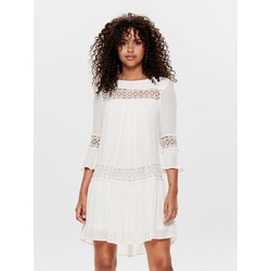 Only 15142157-White