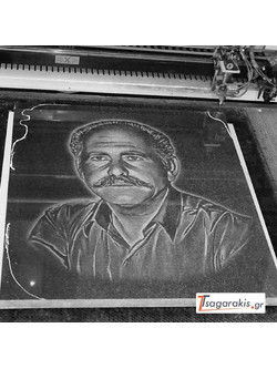 ΧΑΡΑΞΗ ΦΩΤΟΓΡΑΦΙΑΣ ΣΕ ΜΑΥΡΟ ΓΡΑΝΙΤΗ (80x60cm)