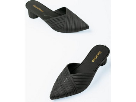 Mule μαύρα pvc