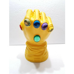 Monogram:Marvel Infinity Gauntlet Exclusive Vinyl Bank - RD680984