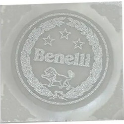 ΑΥΤΟΚΟΛΛΗΤΟ ΣΤΡΟΓΓΥΛΟ LOGO BENELLI BN 125 '18-'21 ΓΚΡΙ-ΔΙΑΦΑΝΟ ΓΝΗΣΙΟ