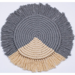 GLOBOSTAR(R) PLACEMATS 35304 Διακοσμητικό Μακραμέ Σουπλά - Γκρι & Μπεζ - Μ34 x Π34 x Υ1cm