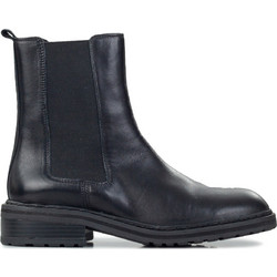 Clarks Γυναικεία Μποτάκια Chelsea Δερμάτινα Μαύρα με Χοντρό Χαμηλό Τακούνι 26168745
