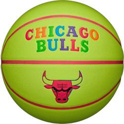 Wilson NBA Team Neon Chicago Bulls WZ4037402XB