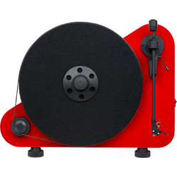 Pro-Ject Audio VT-E BT Right-Handed + OM5e Red Audiophile Plug