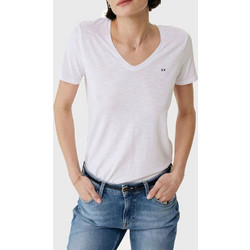 Mexx Fashion Γυναικείο Αθλητικό T-shirt με V Λαιμόκοψη Λευκό Άσπρο