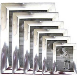 AGC Κορνίζα Πλαστική 9x13cm με Ασημί Πλαίσιο