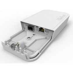 MikroTik RBFTC11, Fiber to Copper converter, Outdoor case, 12-57V PoE