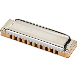 Suzuki M-20 Manji natural minor in D