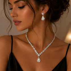 Σετ Κολιέ & Σκουλαρίκια Luxury Crystal Drop Silver