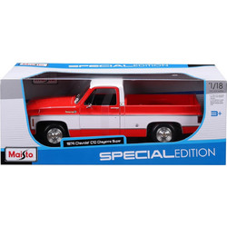 Maisto Special Edition 1974 Chevrolet C10 Cheyenne Super