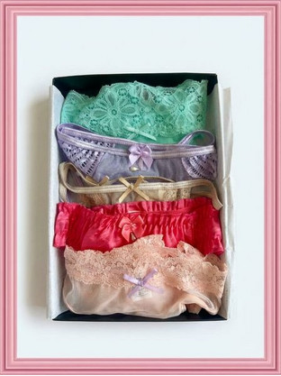 Milena By Paris Mystery Box Γυναικείο Sexy String με Δαντέλα Πολύχρωμο GB-012