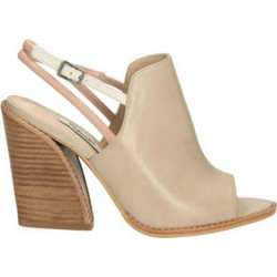 Sarina Billy Oyster