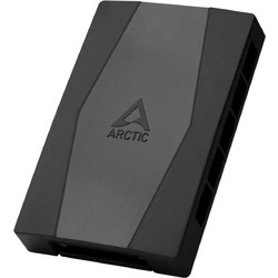 Arctic Case Fan Hub - PWM Sharing Hub for PC fans - 10 outputs - SATA Power (ACFAN00175A) (2.35.64.00.074)
