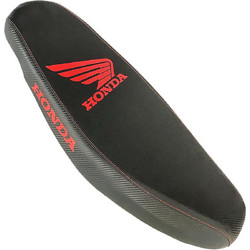 Σέλα λεπτή Carbon με κόκκινο λογότυπο στάμπα Honda Innova 125inj Racing