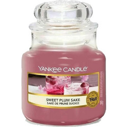 Yankee Candle Sweet Plum Sake Αρωματικό Κερί 104g