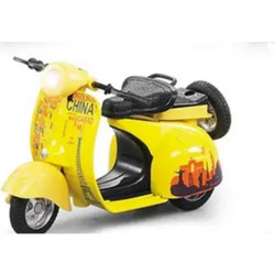 Μοτοσυκλέτα Vespa με φως και ήχο 11cm - Κίτρινο